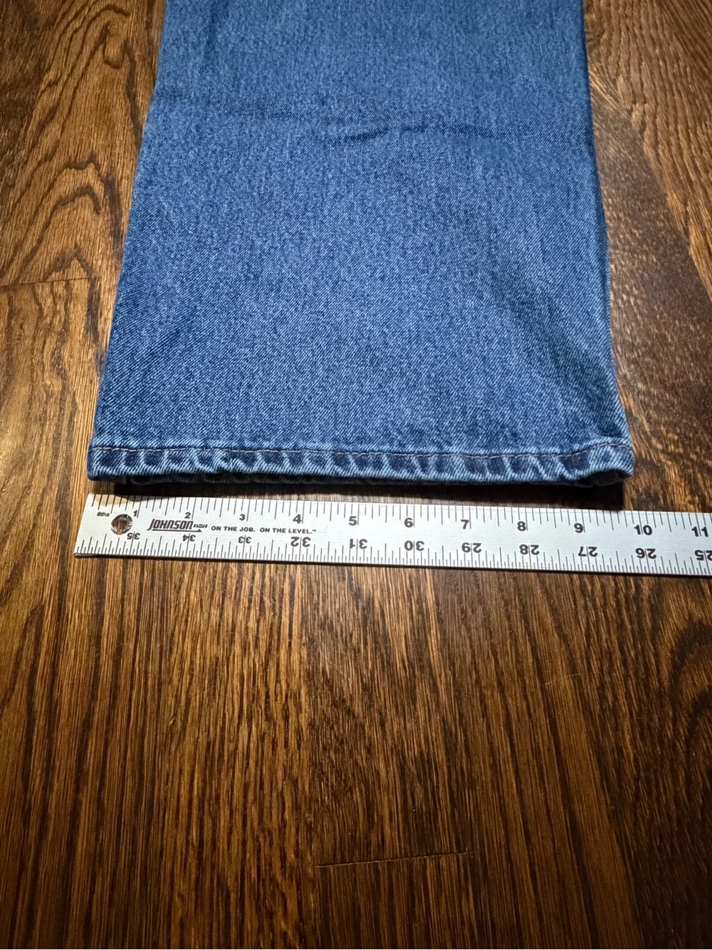 Levi’s Men’s 550 Relaxed Fit Jeans – Medium Dark Wash Blue Denim Tag Size 50x32